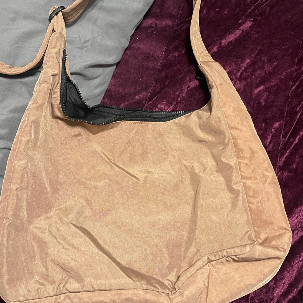 Baggu Nylon Shoulder Bag in Cocoa